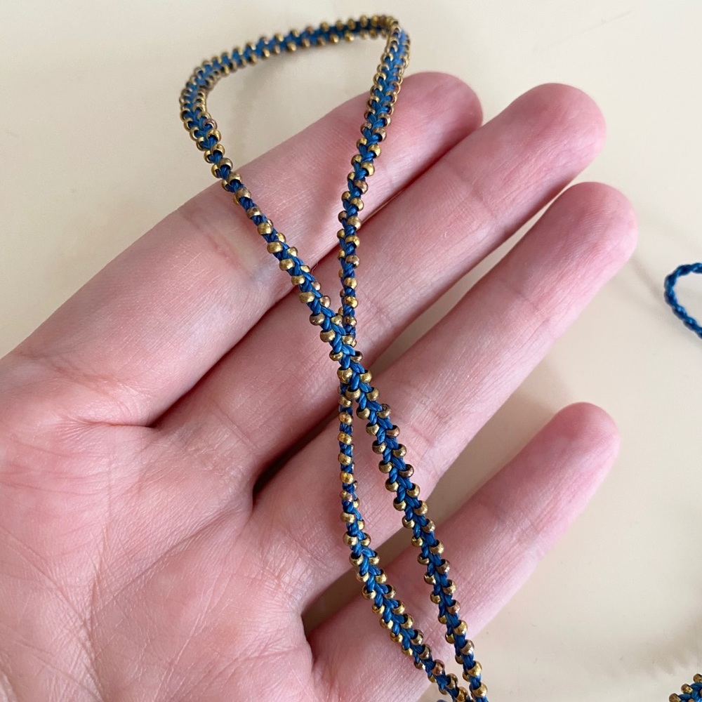 WAKAMI GUATEMALA BLUE GOLD WRAP BRACELET - Picture 4 of 6